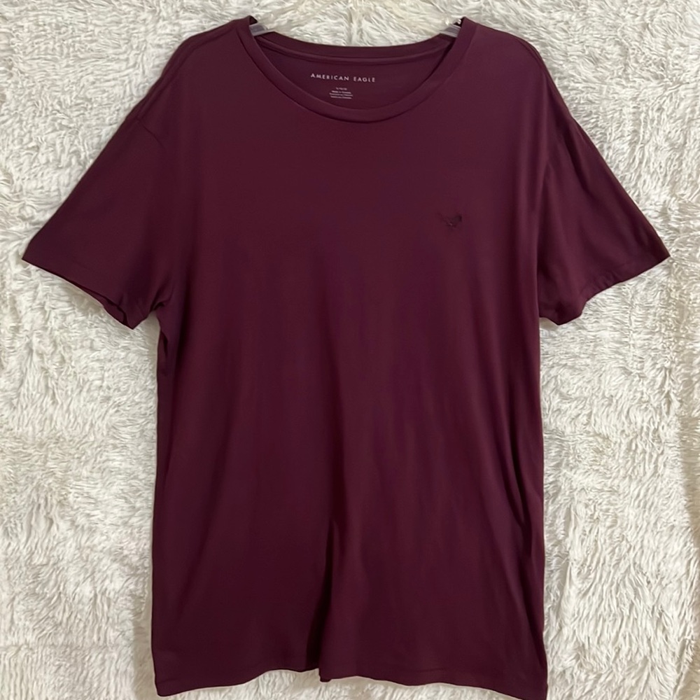 American Eagle Men’s Tshirt, size Large
